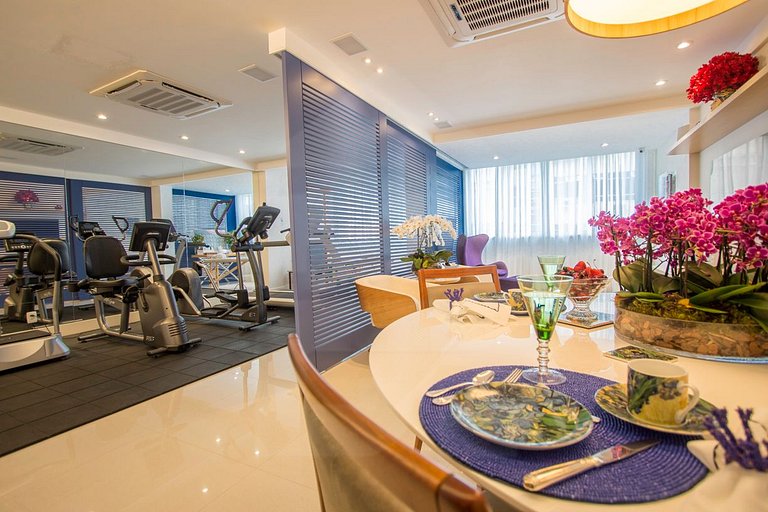 Comfort and sophistication by the seaside.