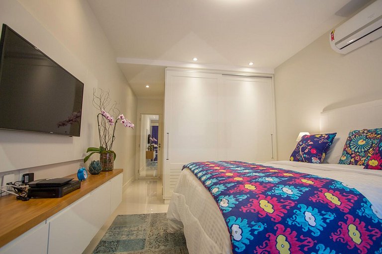 Comfort and sophistication by the seaside.