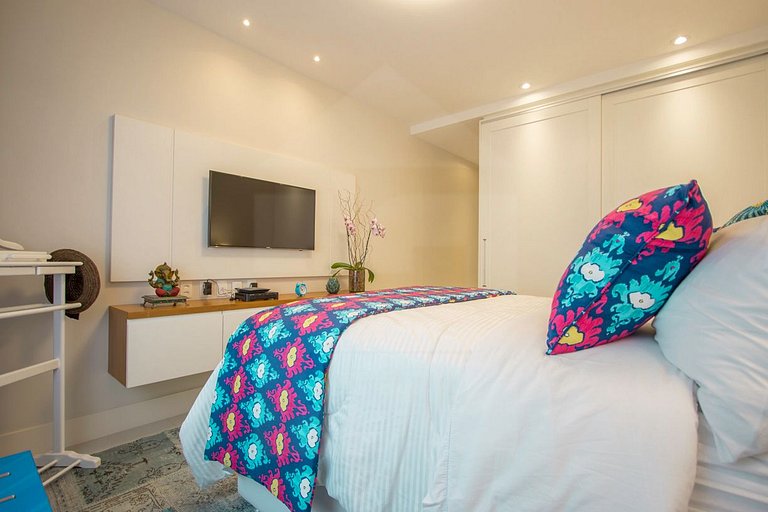 Comfort and sophistication by the seaside.