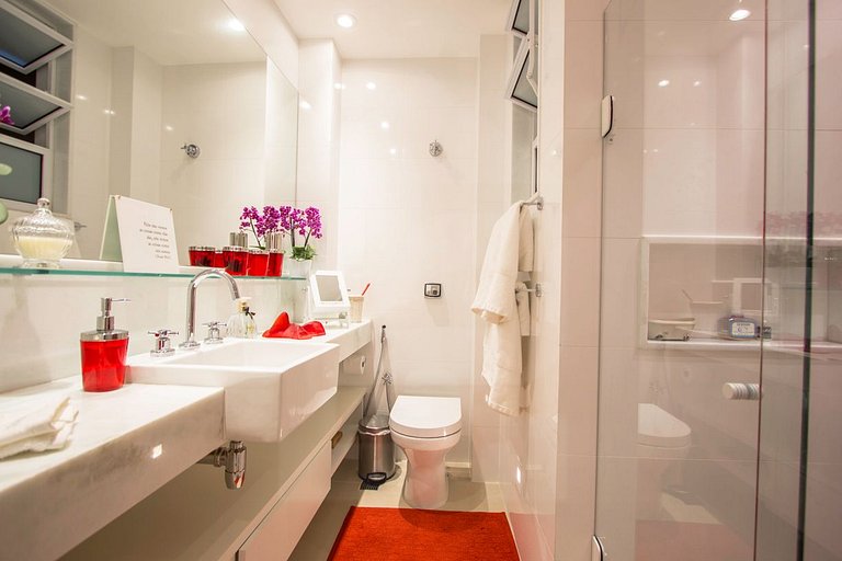 Comfort and sophistication by the seaside.