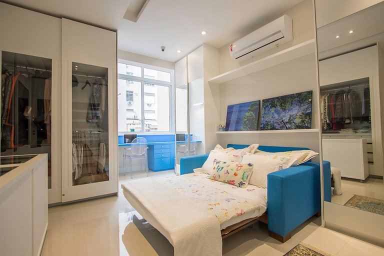 Comfort and sophistication by the seaside.