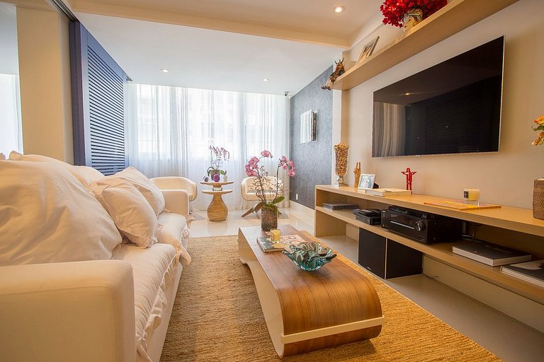 Comfort and sophistication by the seaside.