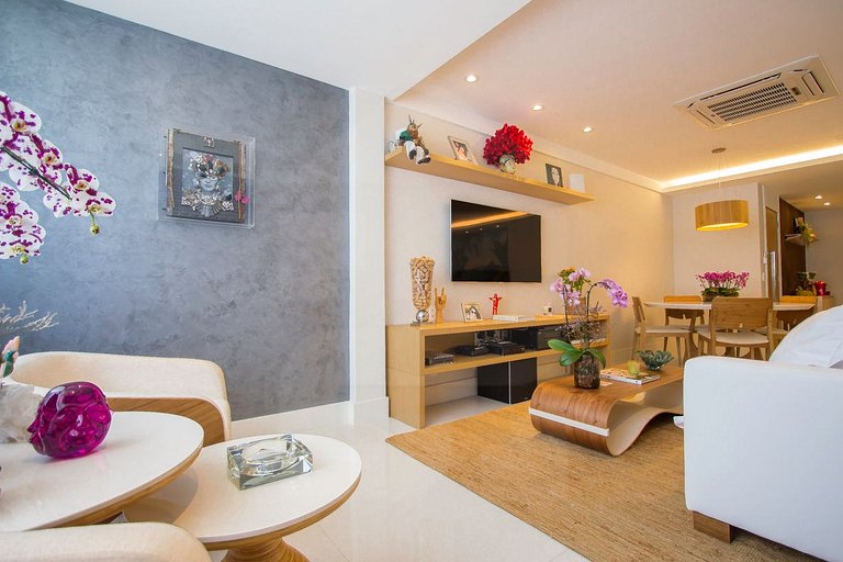 Comfort and sophistication by the seaside.