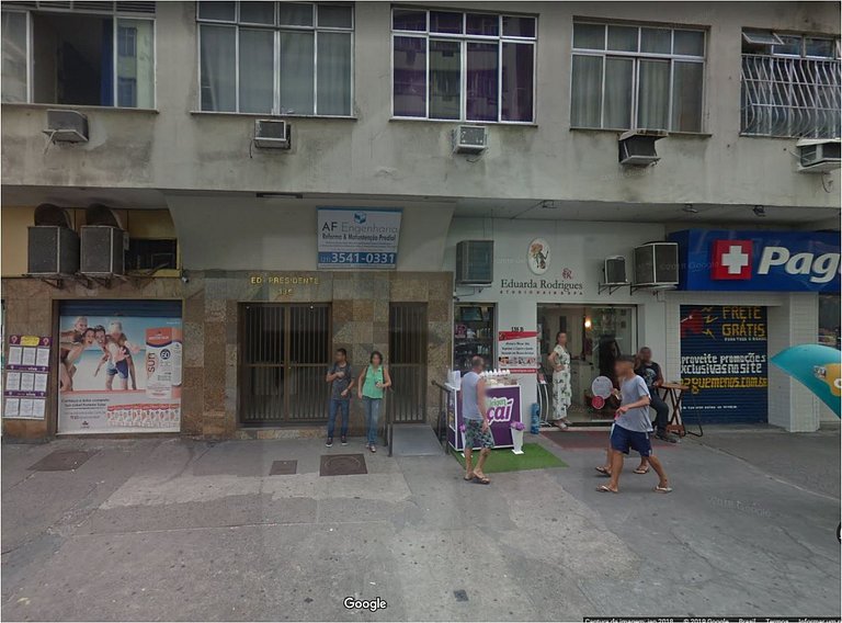 Sea-view studio next to the Hilton, Copacabana | Haelo