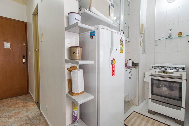 Sea-view studio next to the Hilton, Copacabana | Haelo