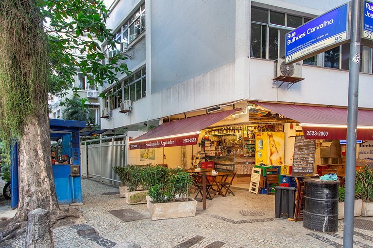 Silencioso com janelas antirruído em Ipanema