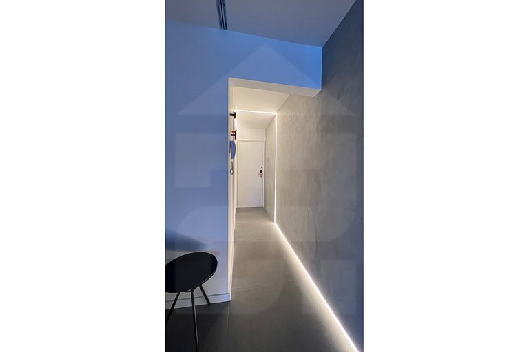 Estudio Moderno con Vista al Océano
