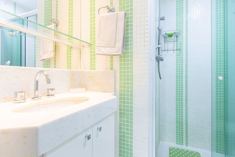 Cómodo 2 Dormitorios con Balcón y Vista al Mar