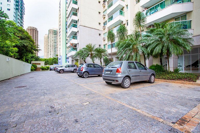 Cómodo 2 Dormitorios con Balcón y Vista al Mar