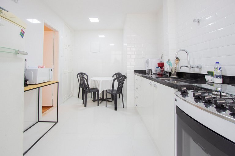 3 quartos com garagem a 3 quadras da praia