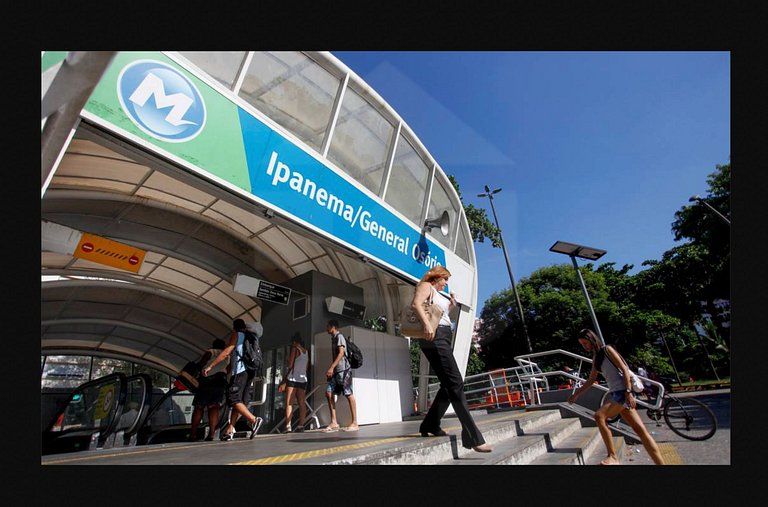 2 Quartos com Ar ao Lado da Praia e do Metrô