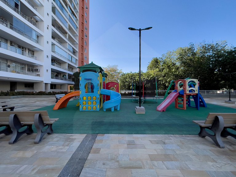 Suíte com varanda vista mar na Barra, com piscina | Haelo