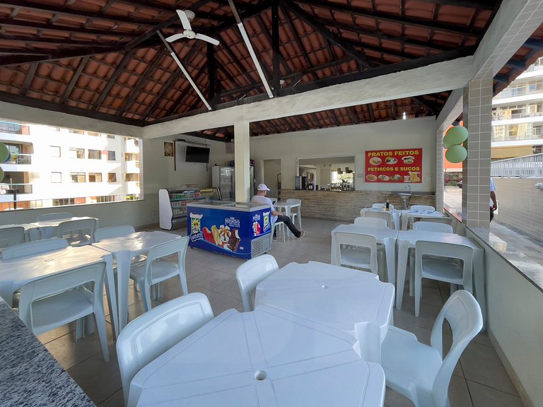 Suite con balcón y vista al mar en Barra, piscina | Haelo