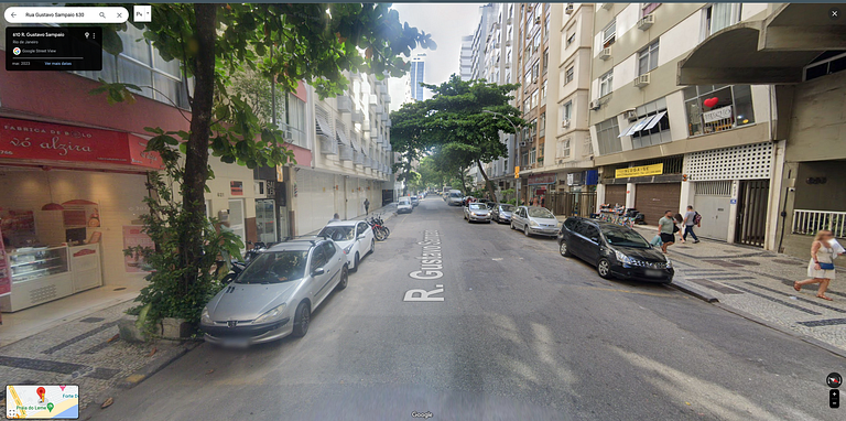 Copacabana Retiro en la Orilla de la Playa