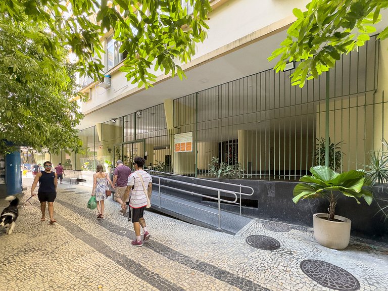 Perfect Location: 1BR, 3min to the Shore