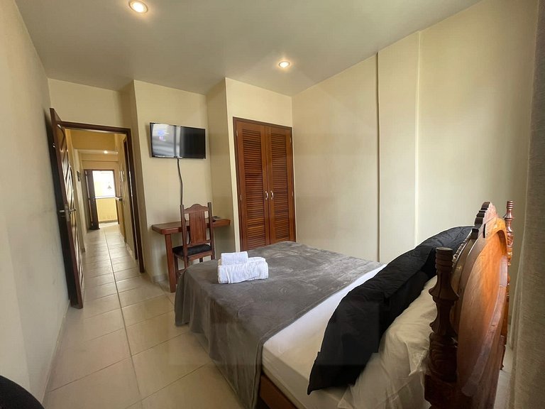 Copacabana Family Haven: 3min to the Shoreline