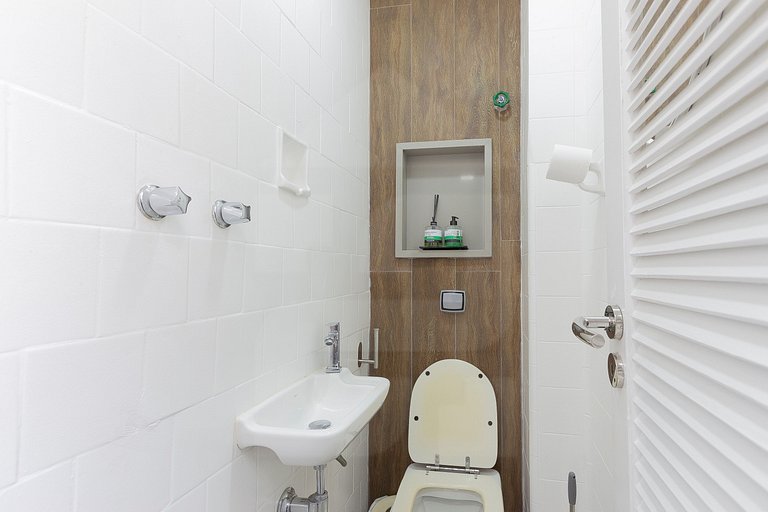 By the Beach between Copacabana and Ipanema