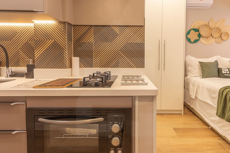 Estudio moderno en Leme para parejas, con split | Haelo