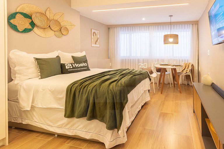 Estudio moderno en Leme para parejas, con split | Haelo