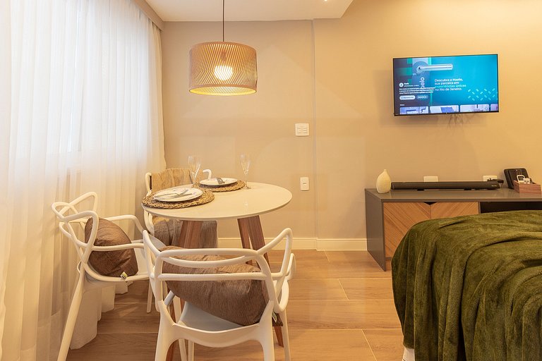 Studio moderno no Leme para casais, com split | Haelo