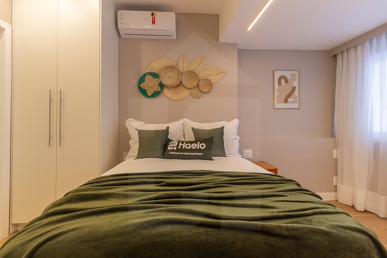 Estudio moderno en Leme para parejas, con split | Haelo