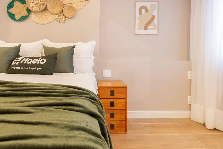 Estudio moderno en Leme para parejas, con split | Haelo