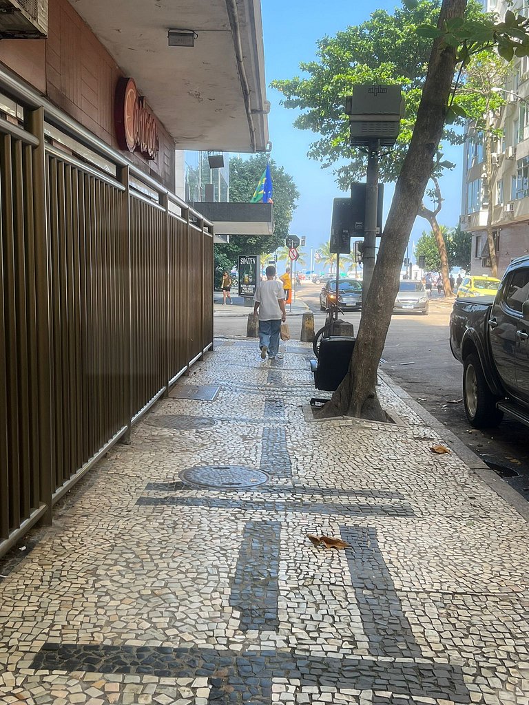 Estudio moderno en Leme para parejas, con split | Haelo
