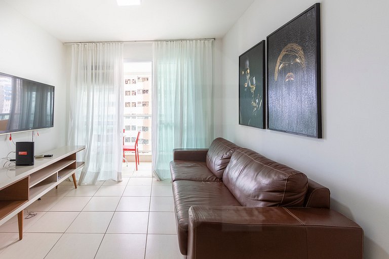 Comfortable 2BR Apt 5 Min to the Beach