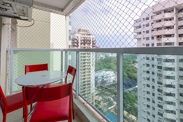 Comfortable 2BR Apt 5 Min to the Beach