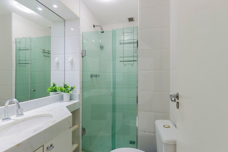 Comfortable 2BR Apt 5 Min to the Beach