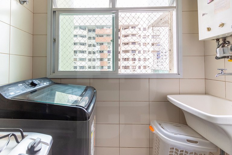 Comfortable 2BR Apt 5 Min to the Beach