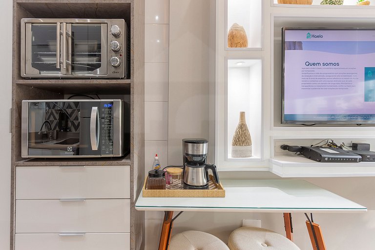 Cozy Retreat Just 2 Minutes from the Beach!