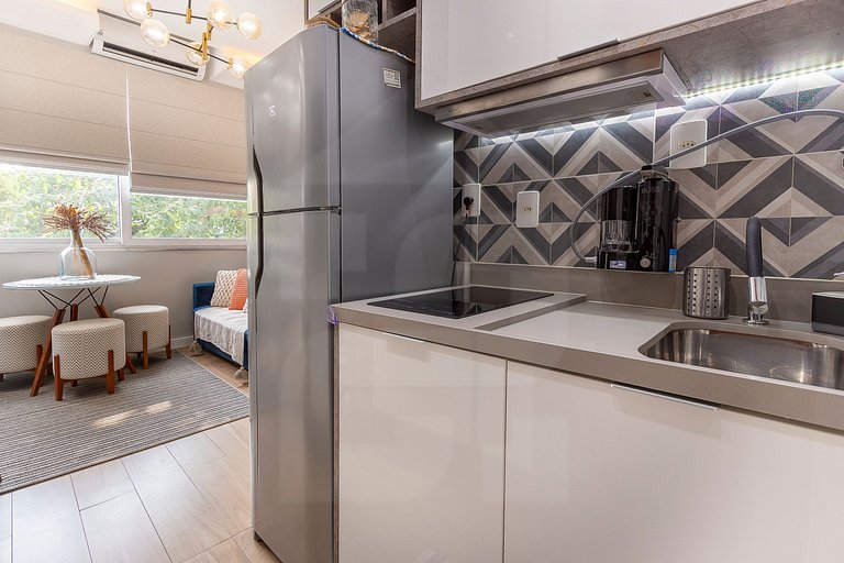 Cozy Retreat Just 2 Minutes from the Beach!