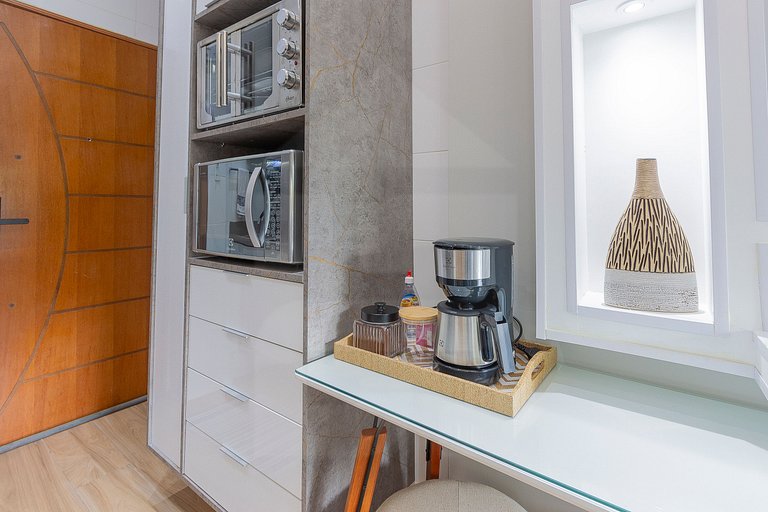 Cozy Retreat Just 2 Minutes from the Beach!