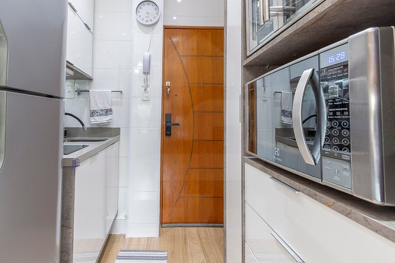 Cozy Retreat Just 2 Minutes from the Beach!