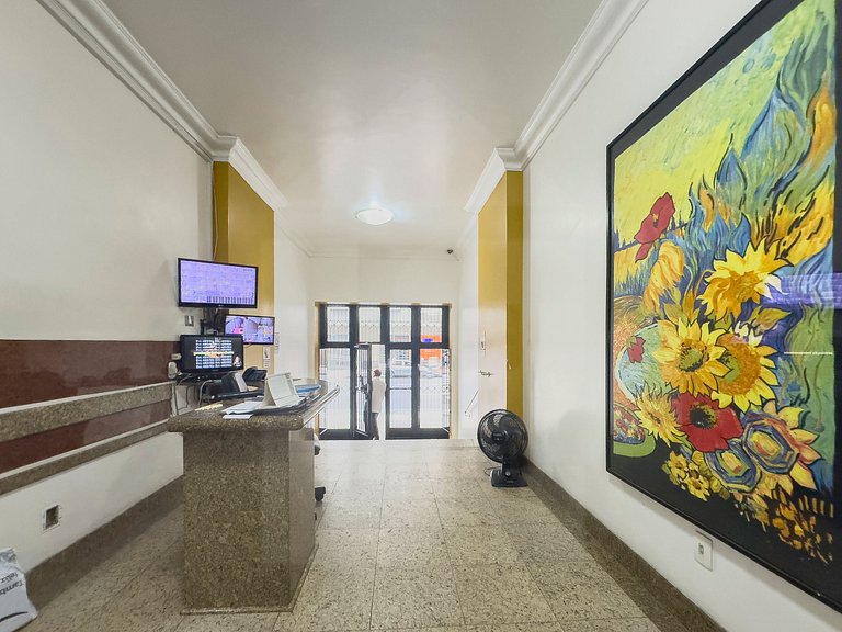 Cozy Retreat Just 2 Minutes from the Beach!