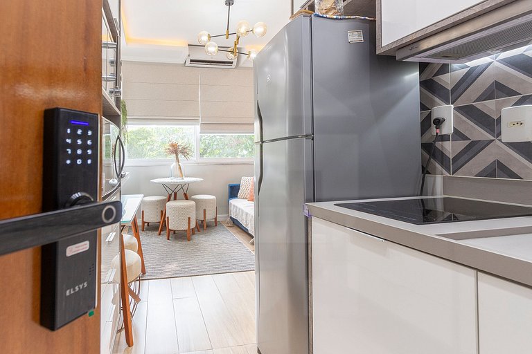 Cozy Retreat Just 2 Minutes from the Beach!