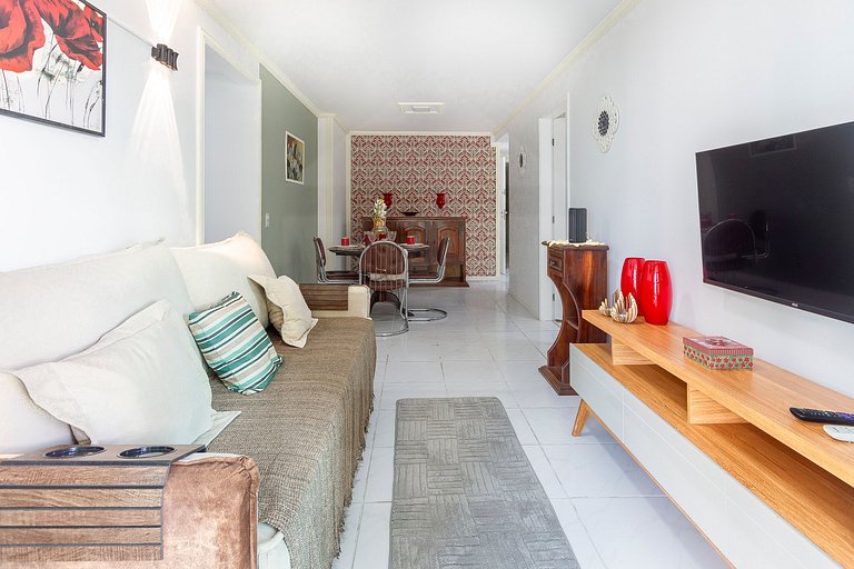 Lazer Completo na Barra: Piscina, Sauna e Mar