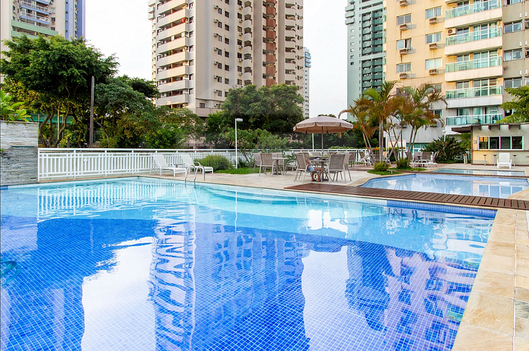 Ocio Completo en Barra: Piscina, Sauna y Mar