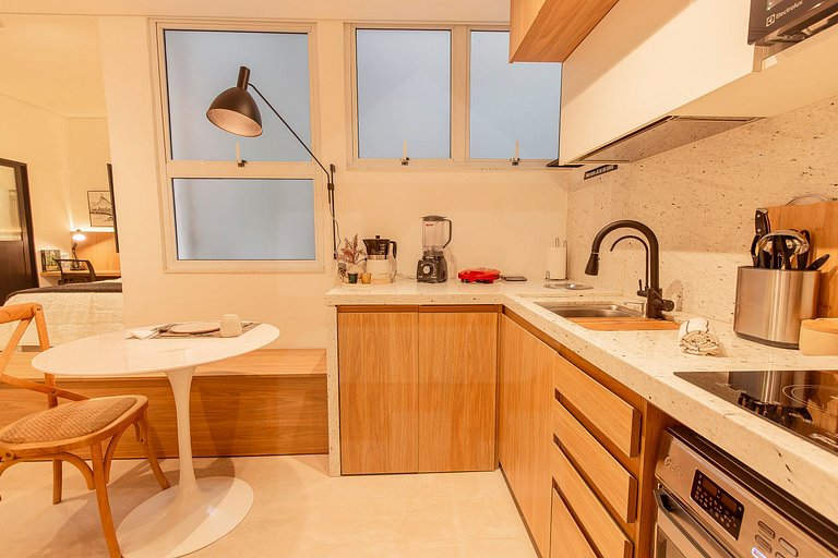 Cozy Retreat in Ipanema, Near Leblon