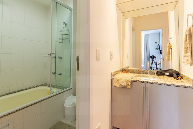 Piscina, academia e spa no coração do Rio