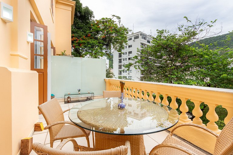 Piscina, academia e spa no coração do Rio