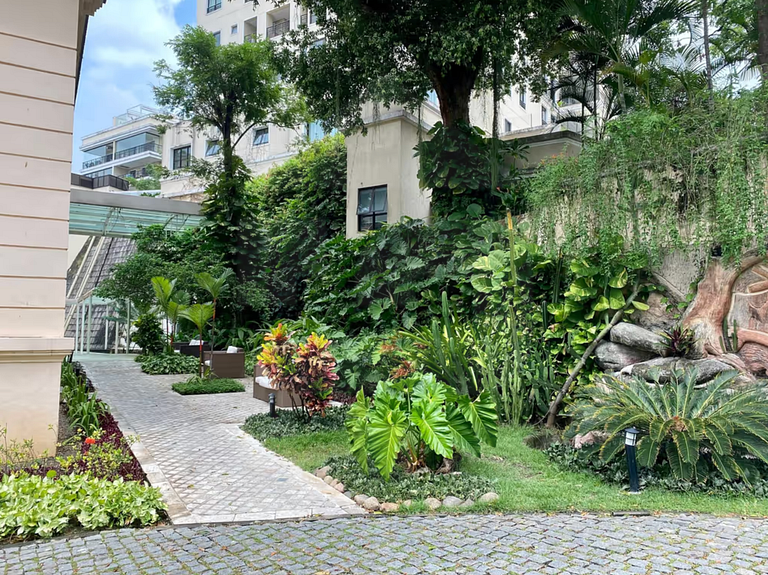 Piscina, academia e spa no coração do Rio