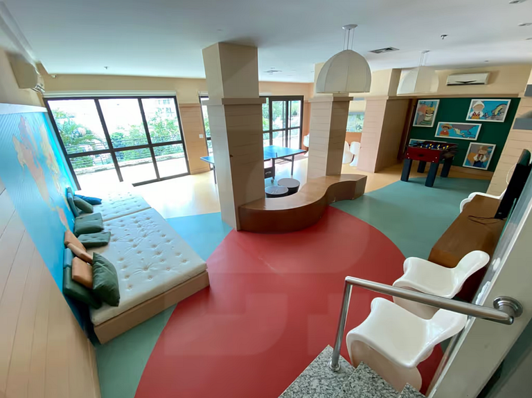 Piscina, academia e spa no coração do Rio