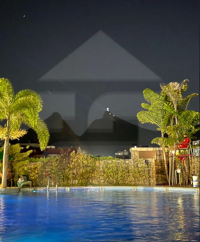 Piscina, academia e spa no coração do Rio