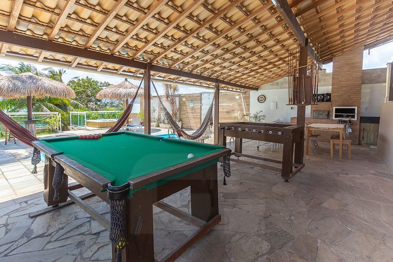 Beautiful ranch with lake and sea view in Maricá