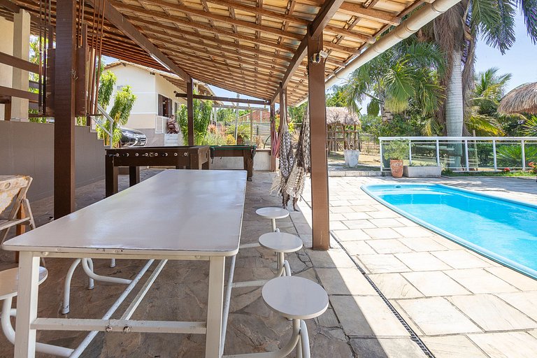 Beautiful ranch with lake and sea view in Maricá