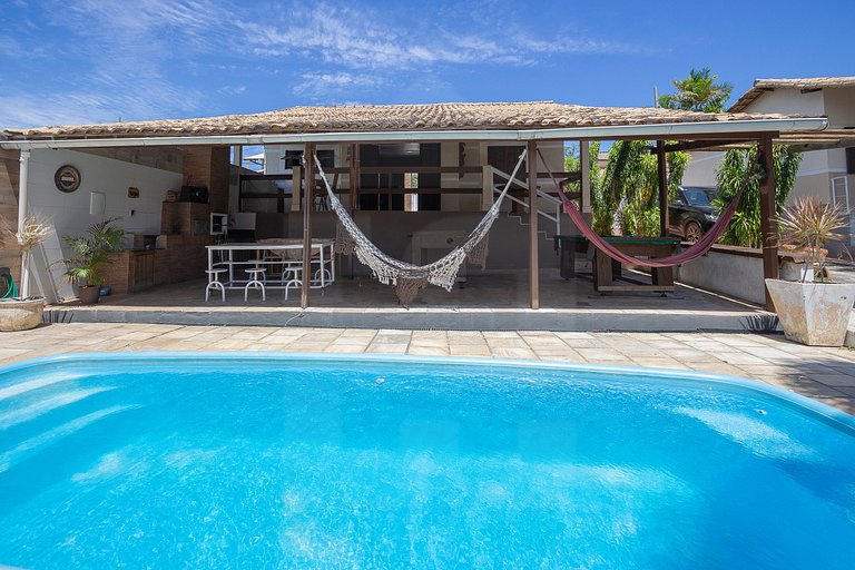 Beautiful ranch with lake and sea view in Maricá