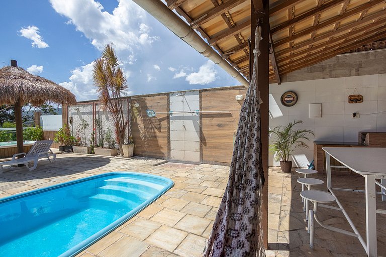 Beautiful ranch with lake and sea view in Maricá