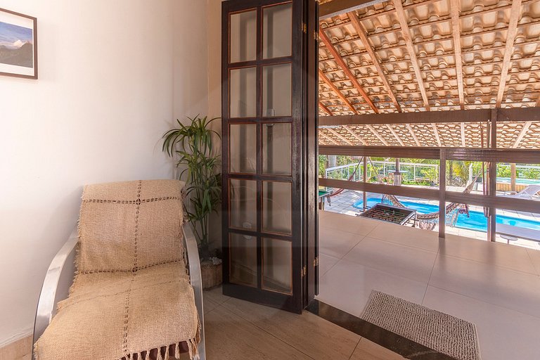 Beautiful ranch with lake and sea view in Maricá